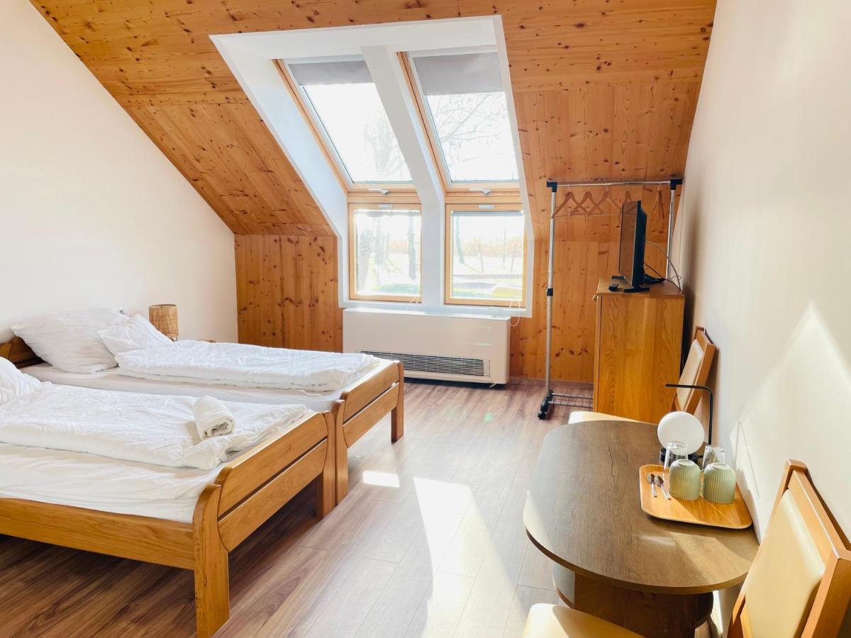 Fisher'S Deluxe Apartments บาลาตอนฟือเรด ภายนอก รูปภาพ